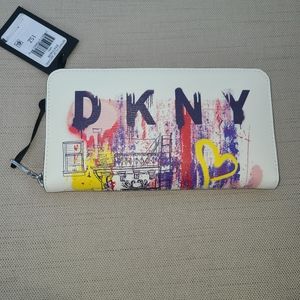 DKNY wallet